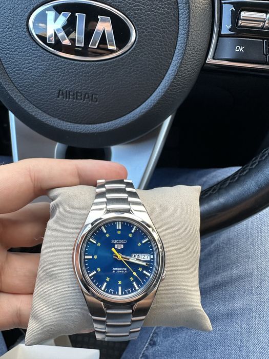 Seiko 5 K615 37 mm automatic