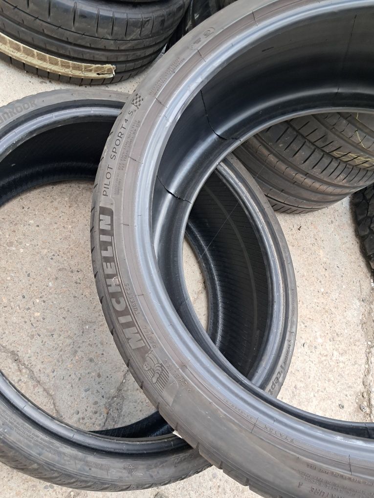 1XAnvelopa second vara 245 35 ZR20 Michelin