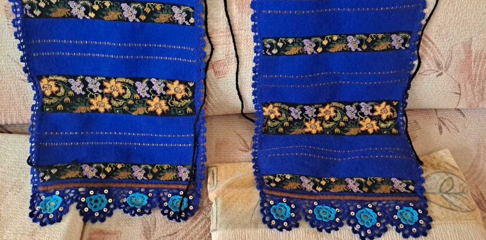 Vând Costum Popular