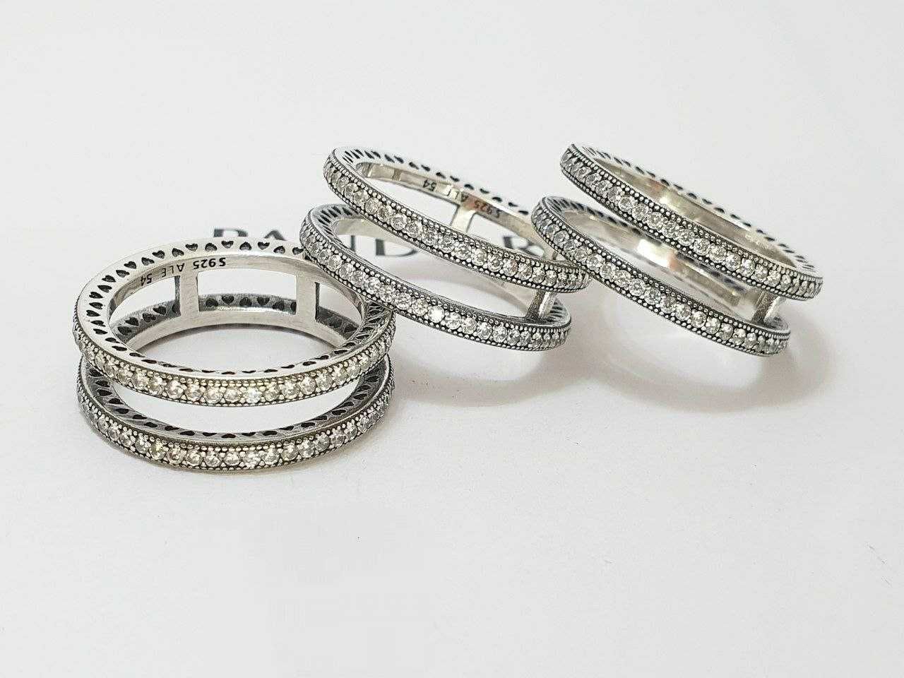 Серебряное кольцо от бренда Пандора