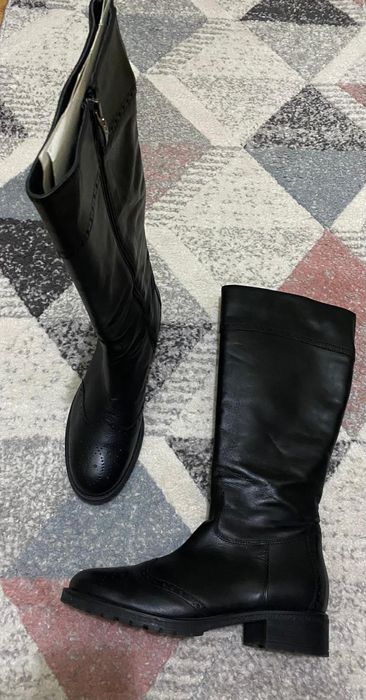 Cizme negre clasice