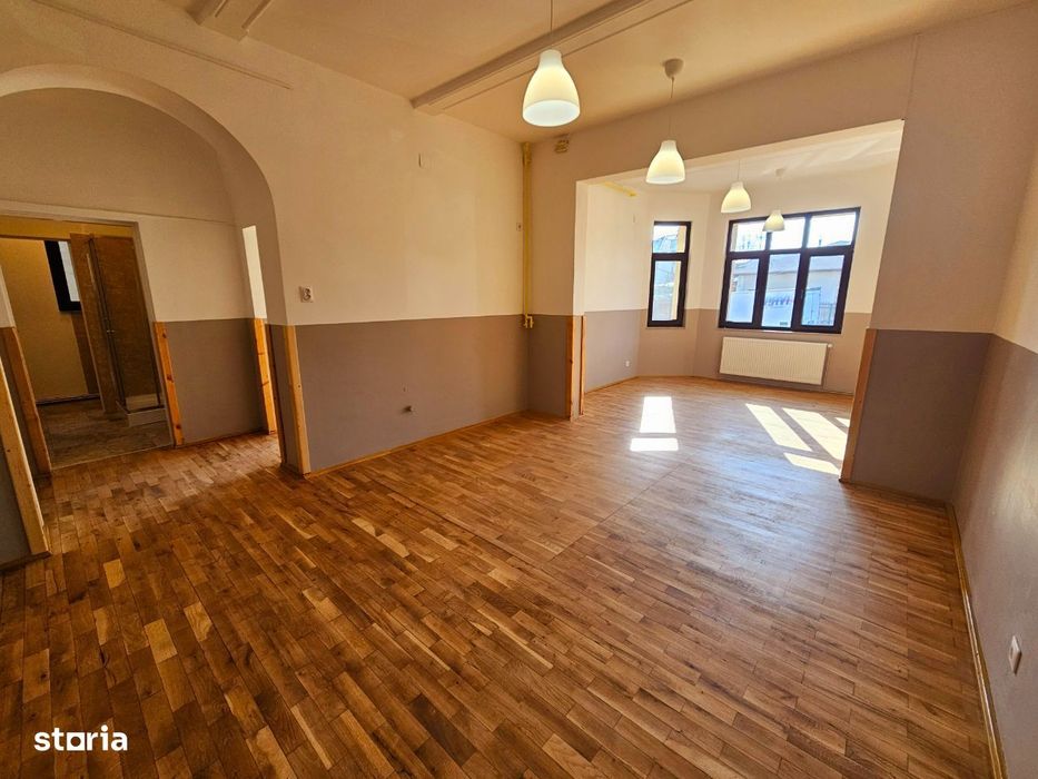 Spațiu de birouri modern – 5 camere, 3 băi – Zona Centrală, Ploiești