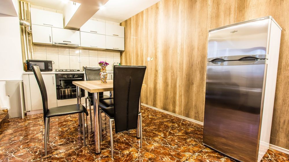 Proprietar Inchiriez Ap 2 Camere Unirii 76– Piata Alba Iulia- Zepter