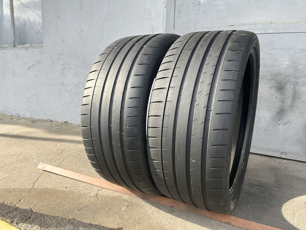 2 бр. летни гуми 235/35/20 Michelin PS 4S TO DOT 0220 4+ mm