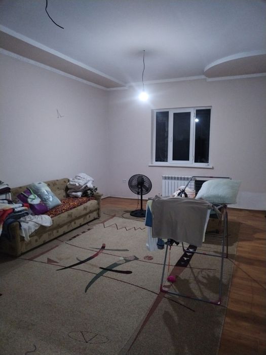 Срочно продает 5 комнатный дом
