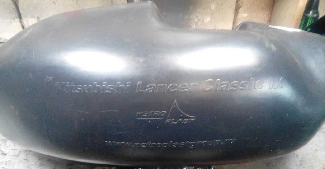 подкрылки Mitsubishi: Colt Lancer