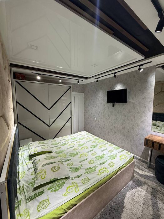 Срочно 3 хоналик КВ сотилади