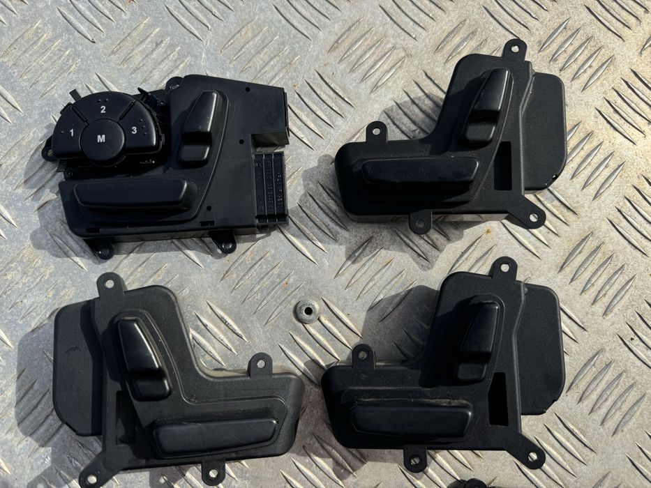 Бутони ел седалки Mercedes W211, W219, W164, W251