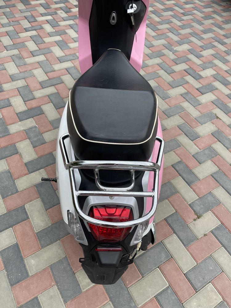 Scuter -moped) ksr vertigo 125 (vespa,A1,50cc)