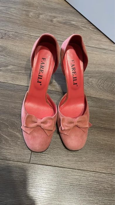 Босоножки 39 размер