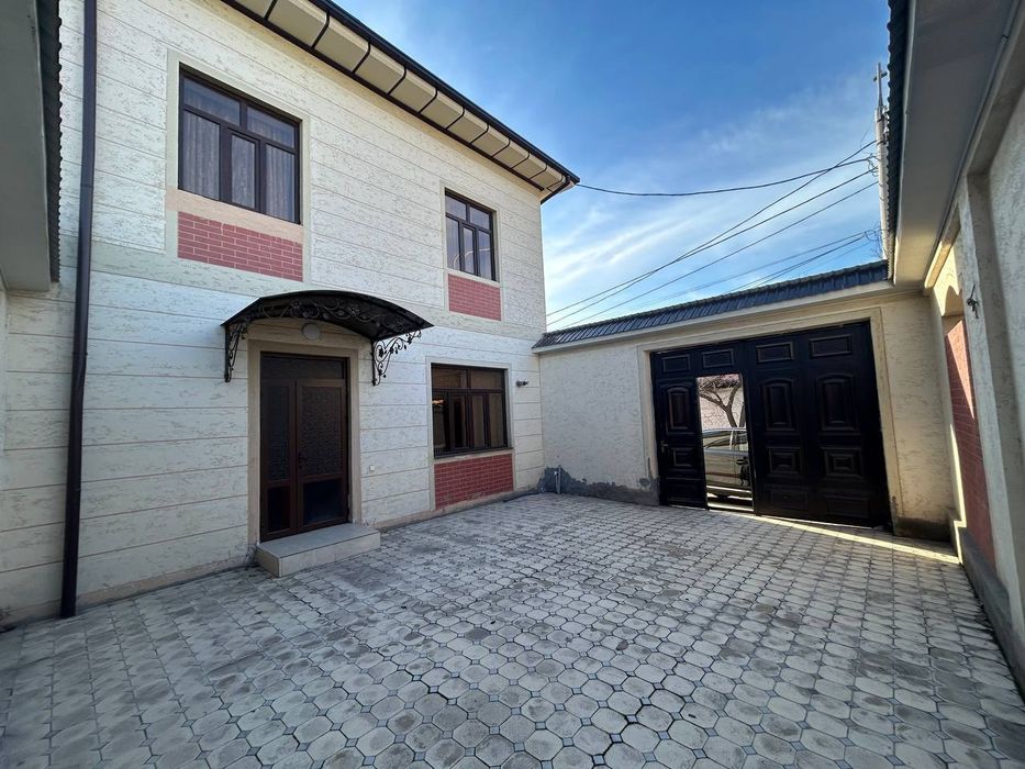 Продаётся дом  1.5 соток 2 этажа 150м2