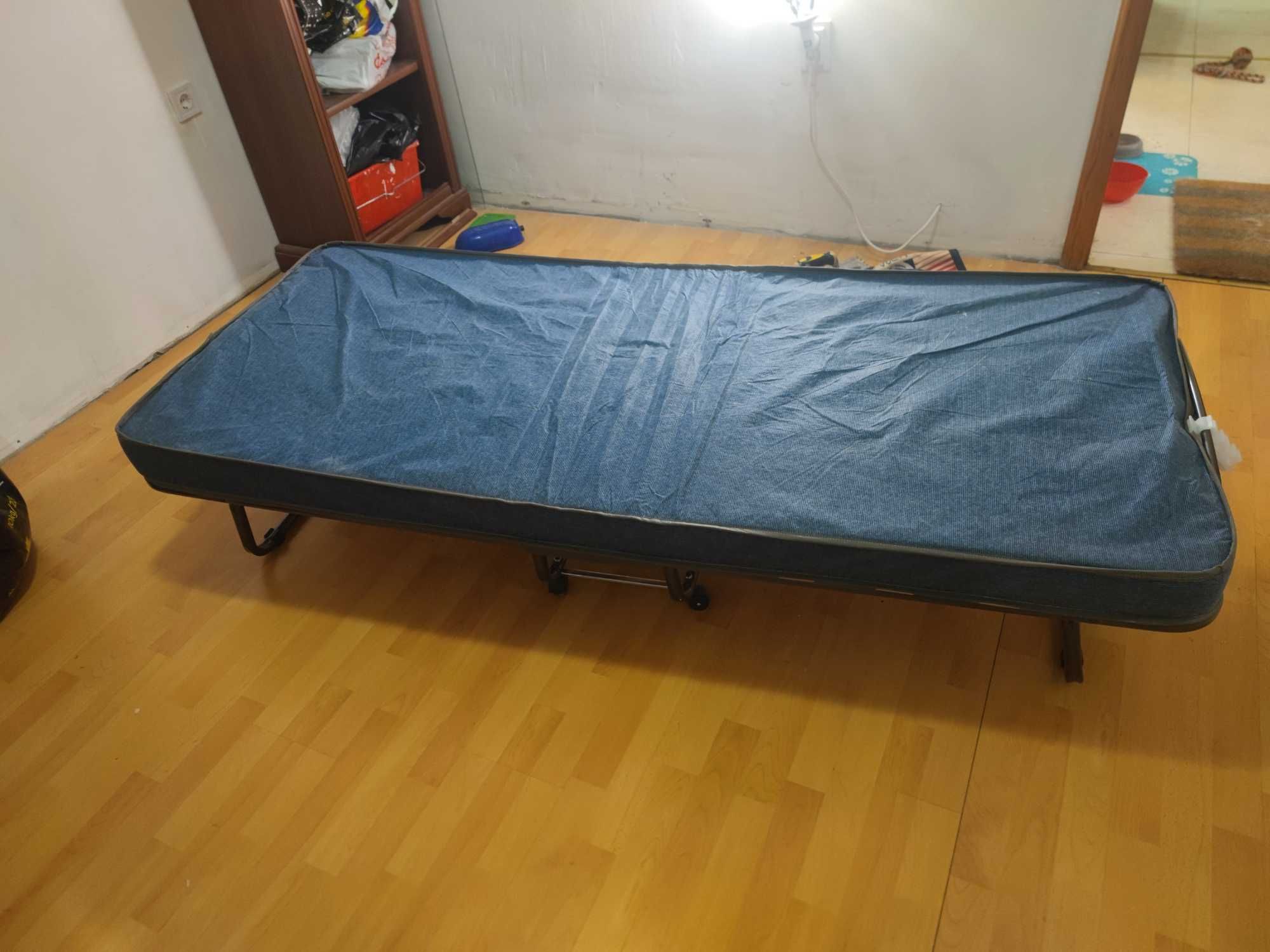 Сгъваемо походно легло с дюшек 185x80см