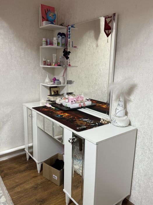 Туалетный столик сатылады