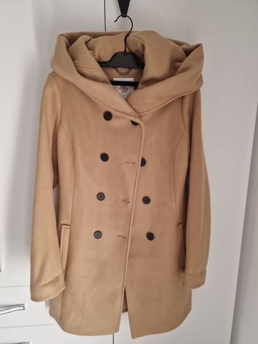 Palton gros cu glugă