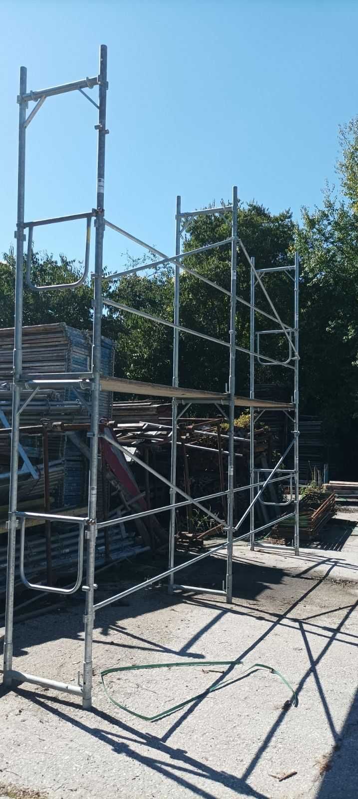 Дава скеле под наем