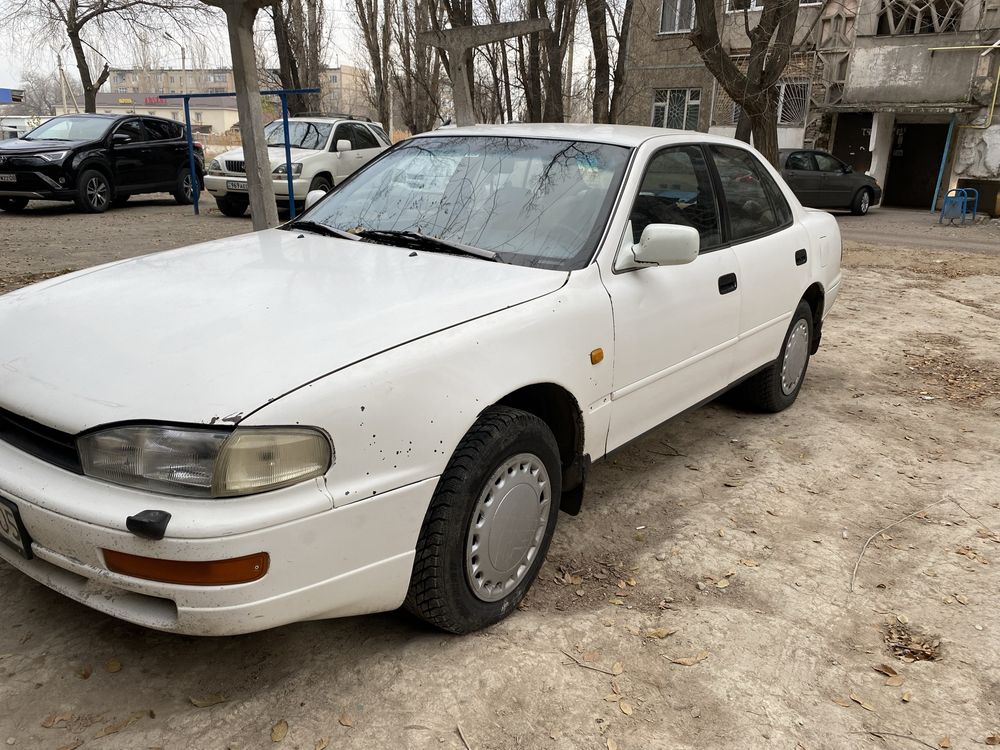 Toyota camry 10/93год