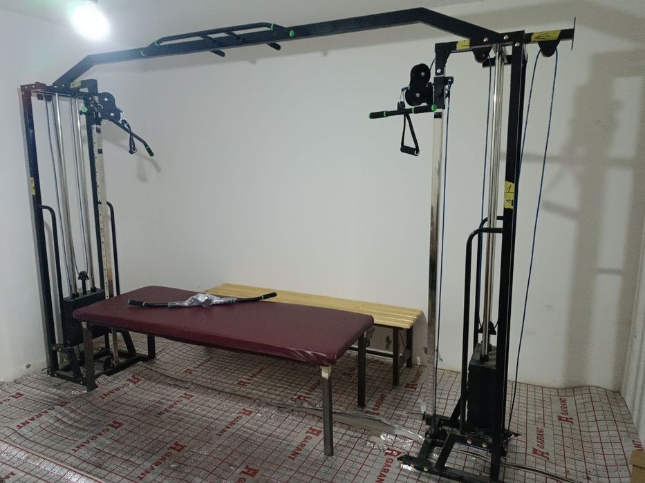 кроссовер-тренажёра, который является универсальным оборудованием для