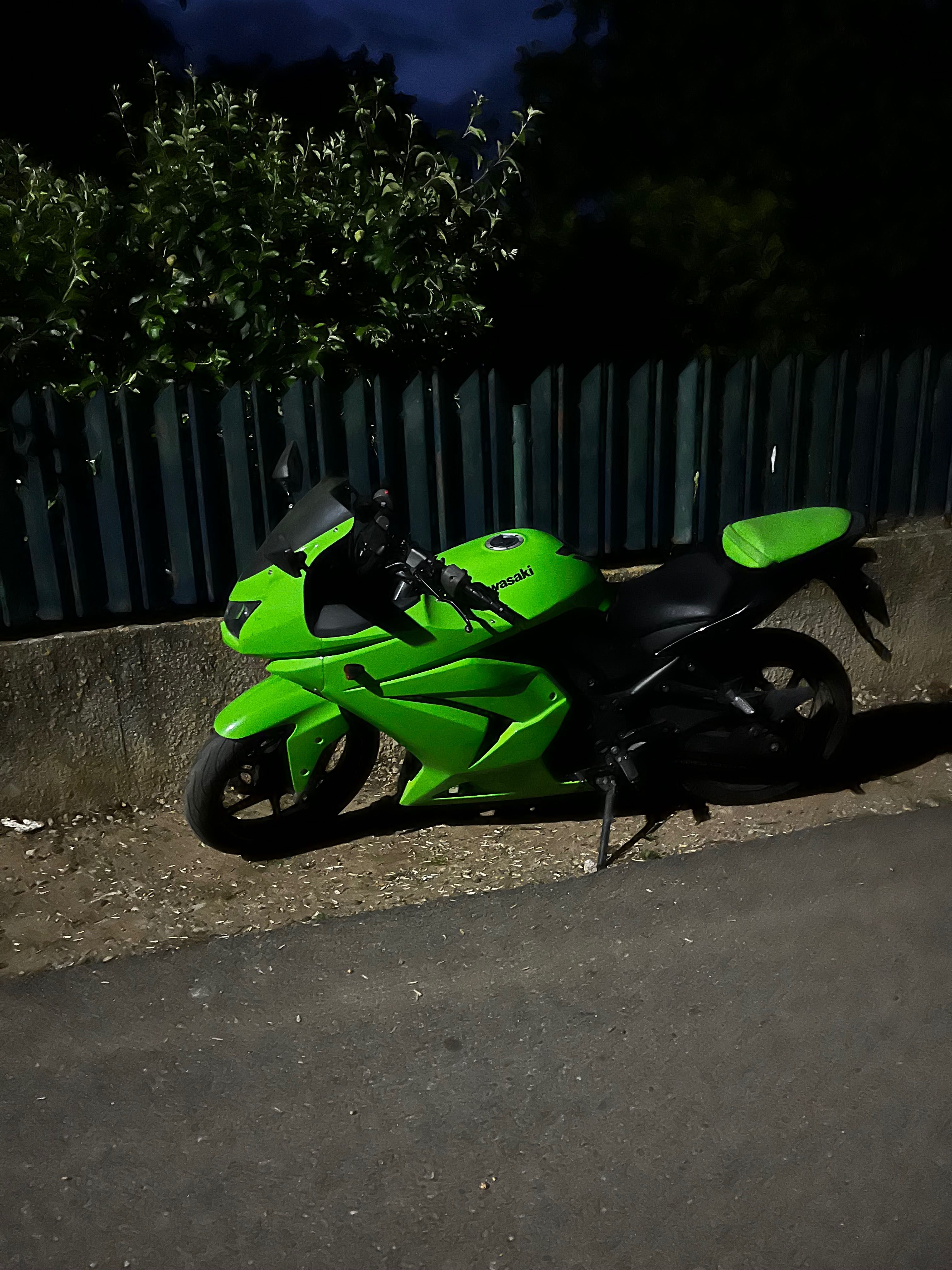 Kawasaki ninja 250r A2