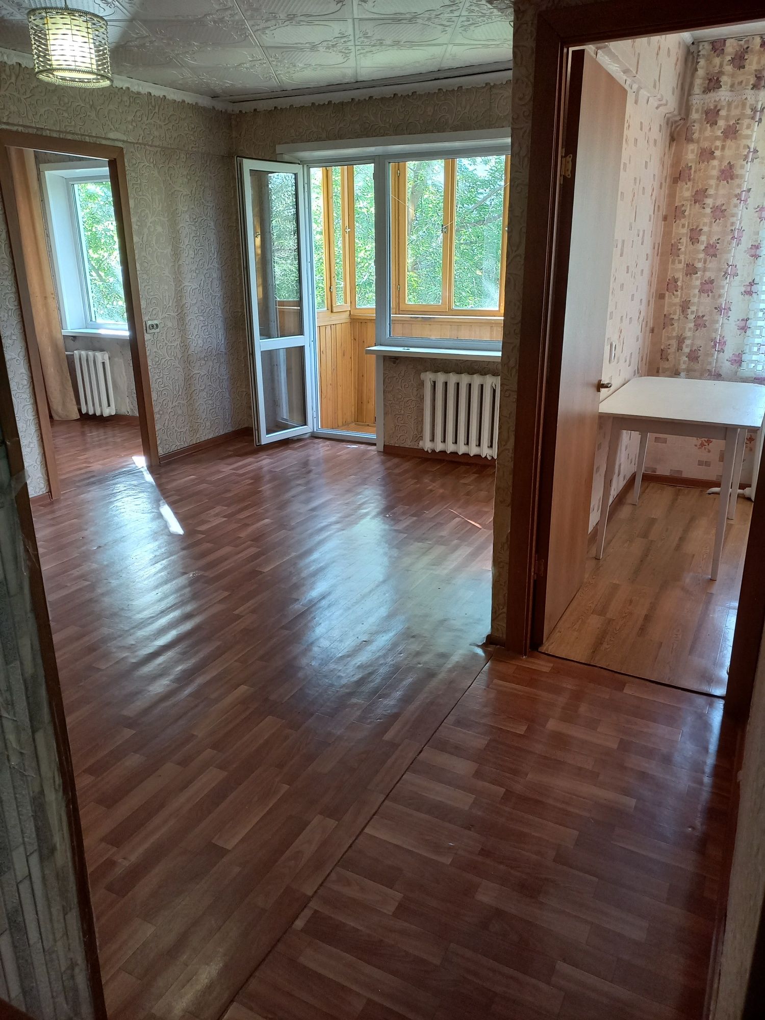Продам 2х комнатную квартиру по ул Казахстан 108, не угловая, этаж 3.
