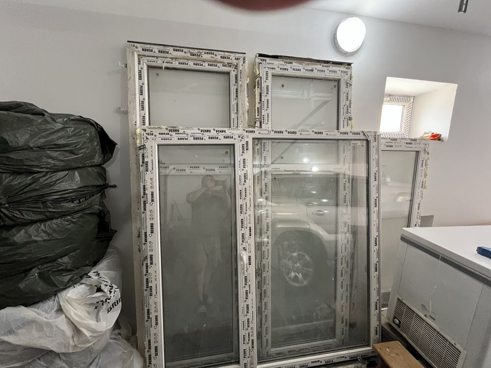 Продам 2 окна и 2 двери в лоджию, балкон в отличном состоянии