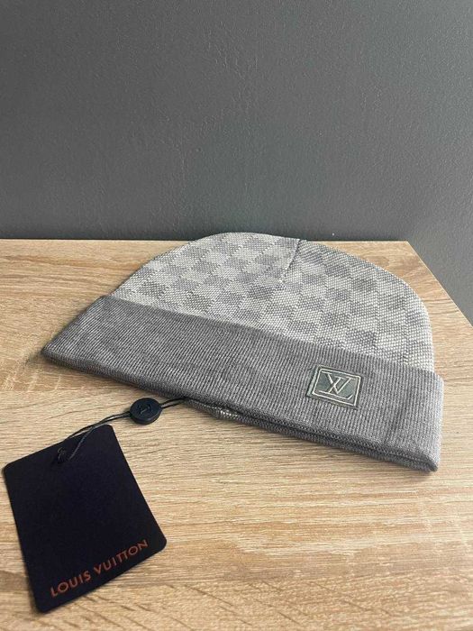 pălărie louis vuitton