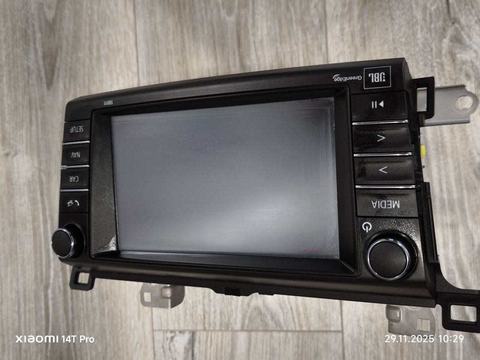 Toyota RAV4 аудио система с навигация отигинална