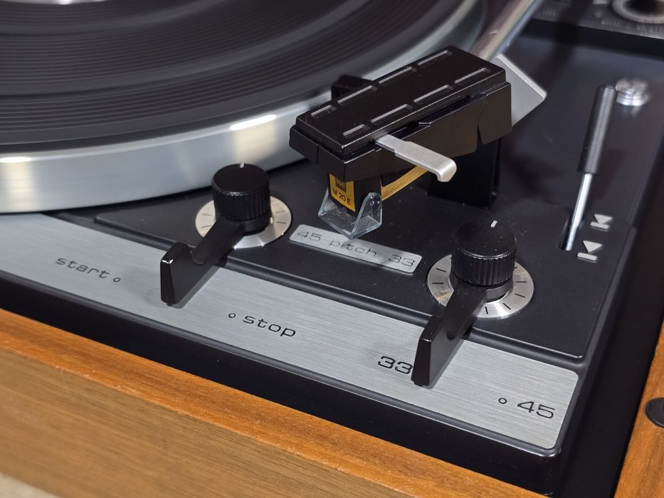 Pick-up DUAL 701, retro ,full automatic, direct drive, pitch control