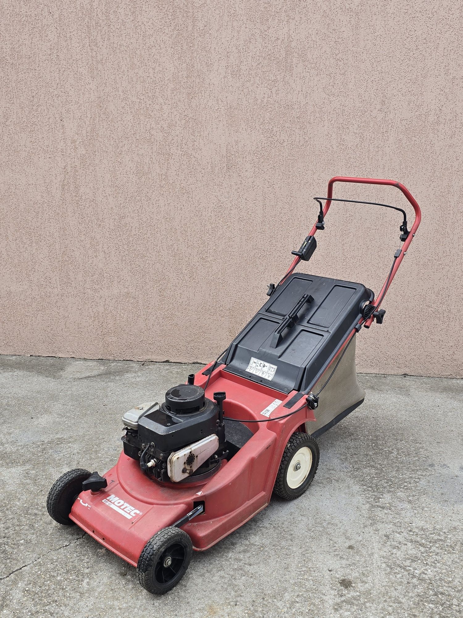 Vand masina tuns iarba pe benzina MTD motor Briggs&Stratton 3.5 cai