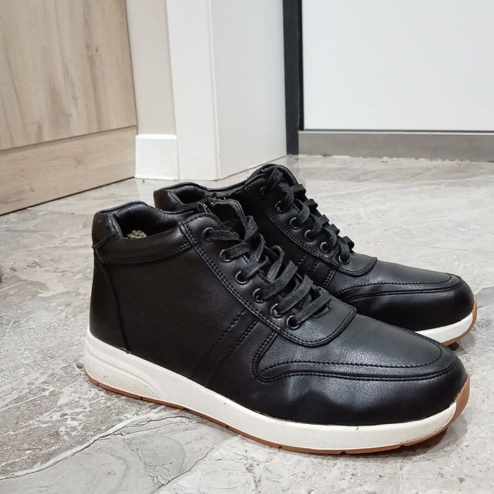 Мужская зимная обувь 6500тг сделаю ещё скидку . 
город Ураль