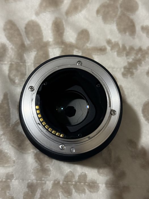 Обектив Sony FE 50mm f/1.8