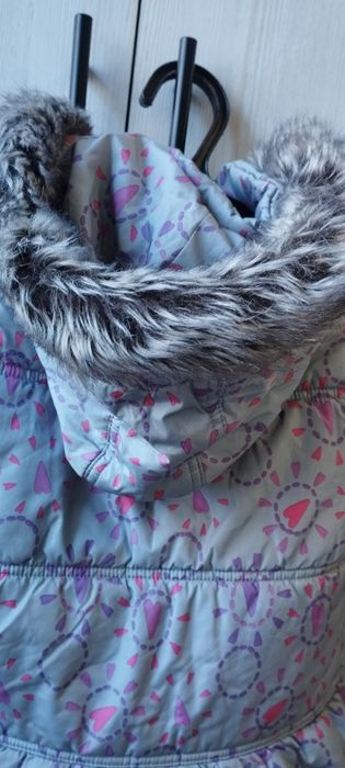 Куртка на девочку