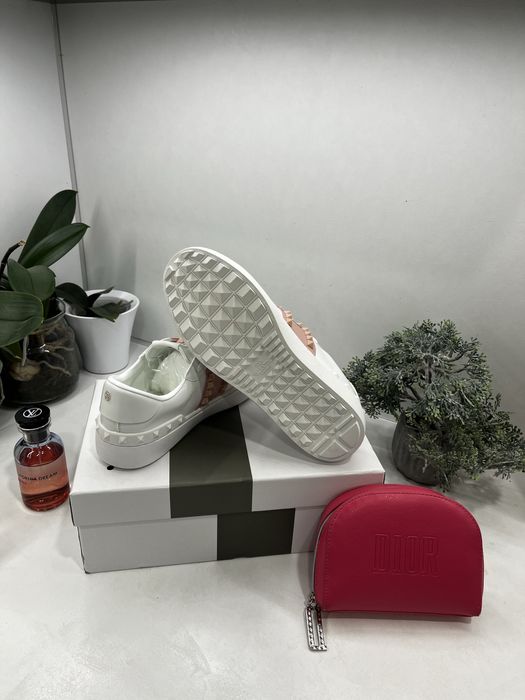 Valentino обувки