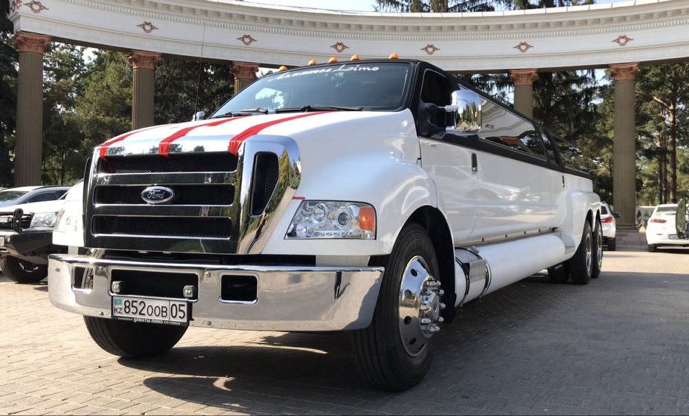 Лимузин Ford F650