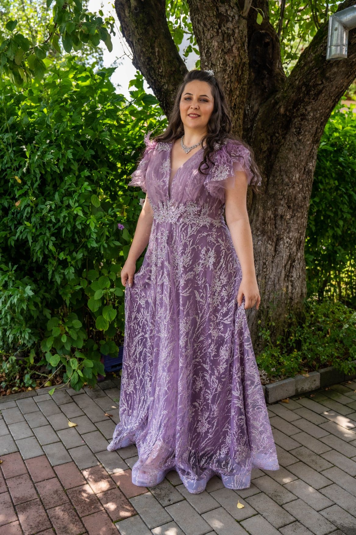 De vânzare costum mărime 56 și Rochie mărime 46 ,