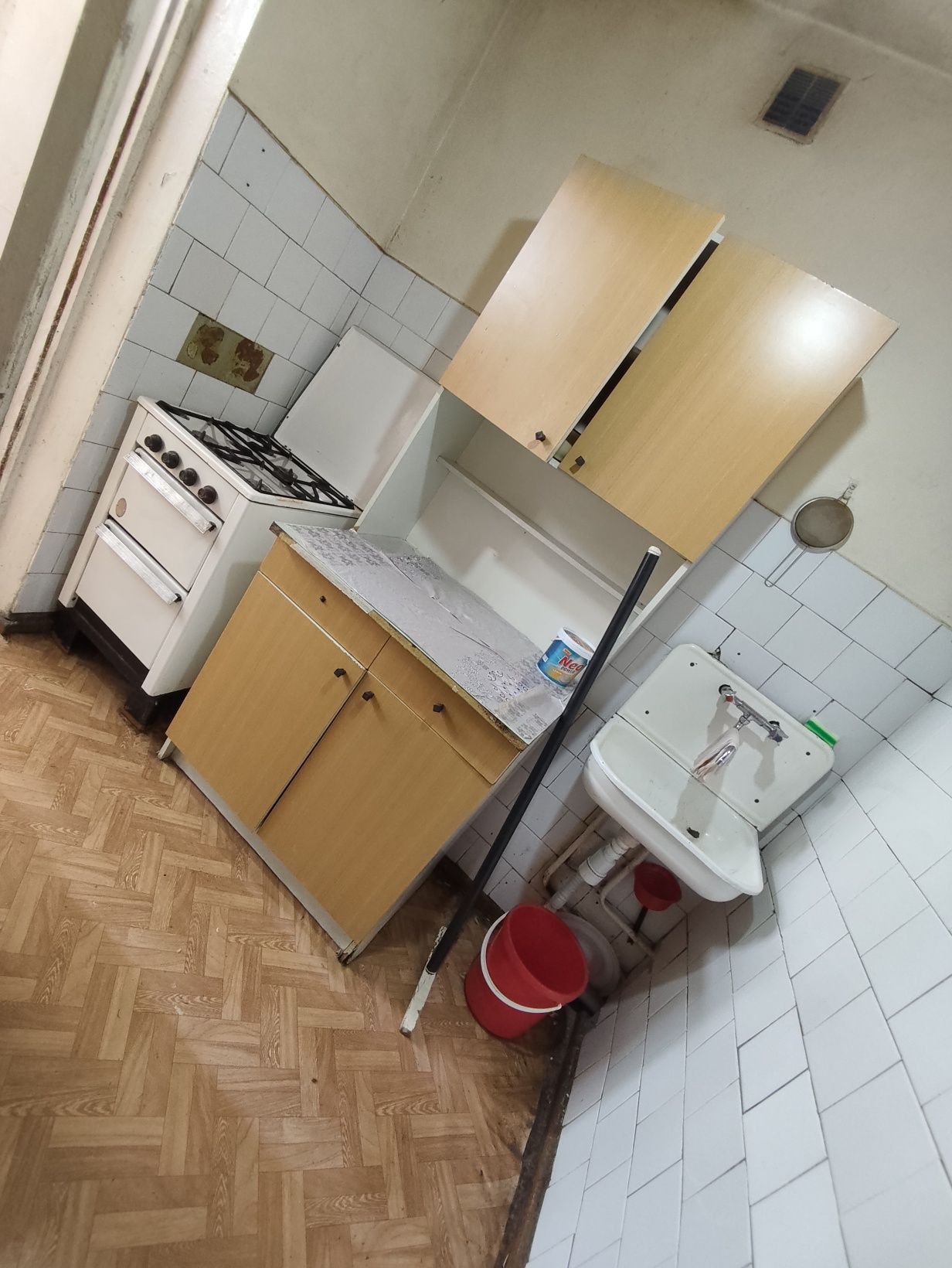 CHILANZAR 23 Kv 2 XONA ortacha RemonT Balkon 2*6 Xolodenik KrovaTlari