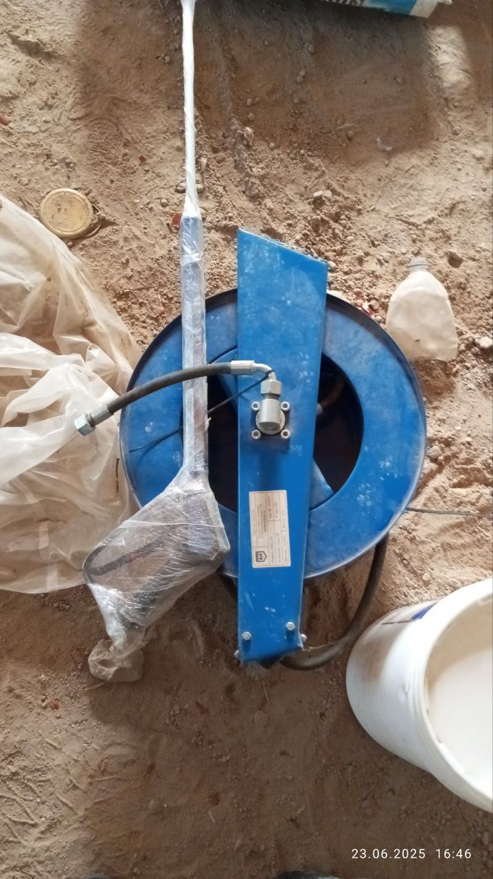 Karcher shlangi va pistolet stvoli bilan