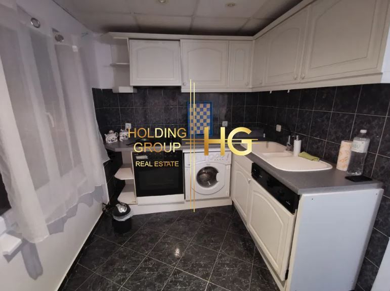 Продава се Тристаен апартамент в Варна, Гръцка махала - 85 кв.м за 2412 €/кв.м - Снимка #3