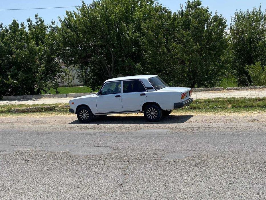 Vaz 2107 juda zor xolatda narxi kelishiladi