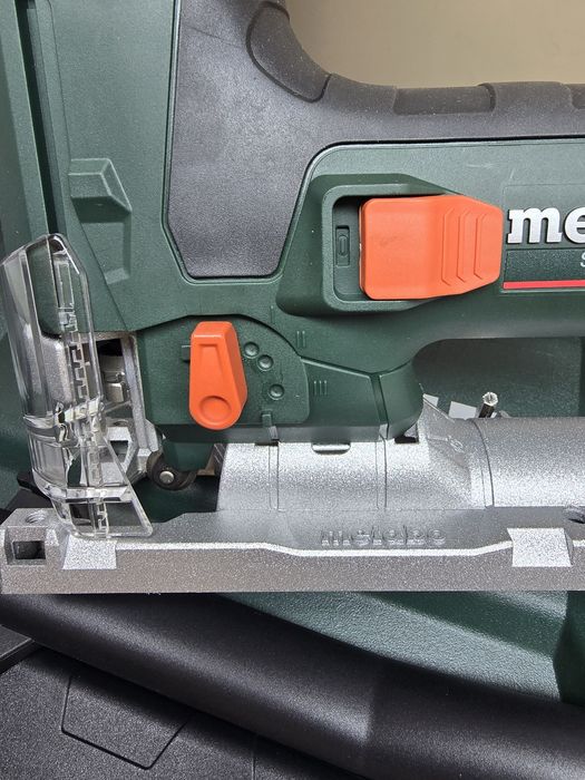 Акумулаторен прободен трион Metabo ST 18 LT 130 BL