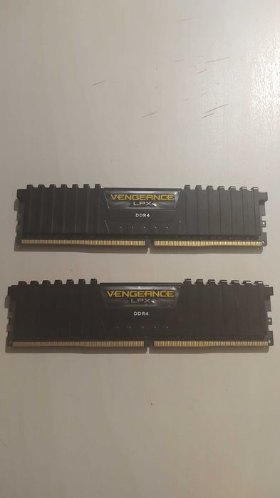Vand placute Ram 8Gb(2x4Gb)