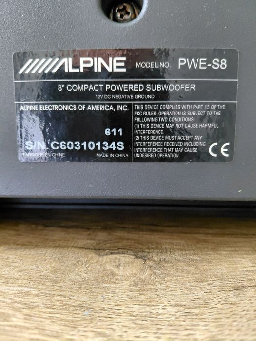 Активный сабвуфео Alpine