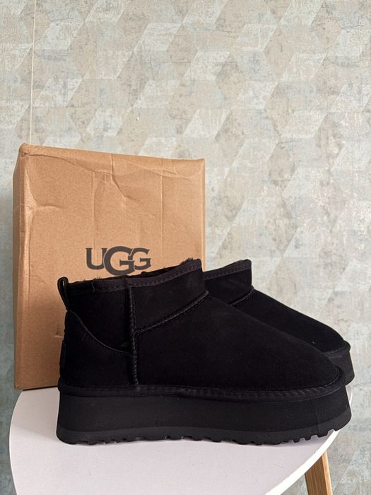 Ugg mini classic