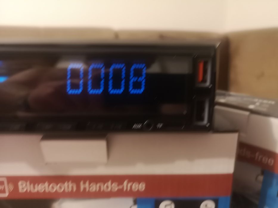 Качественно Авто радио с блутут (alpine sony pioneer jvc kenwood}