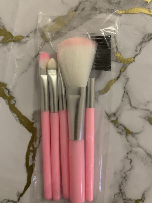 Кисточки для макияжа