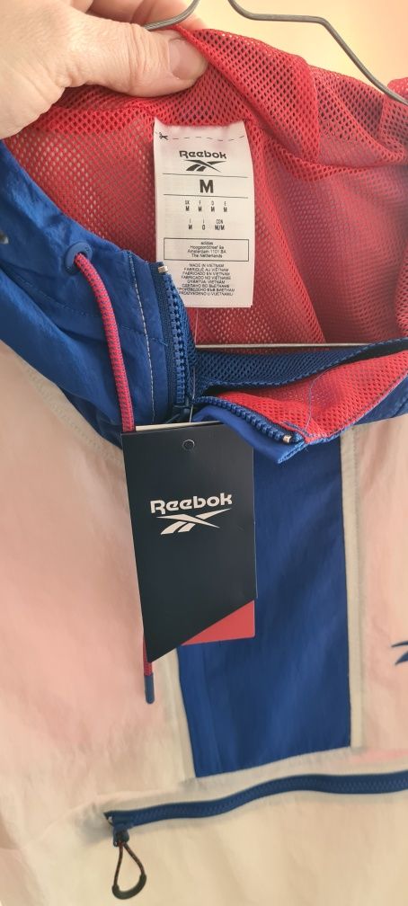 Geaca Reebok primavara