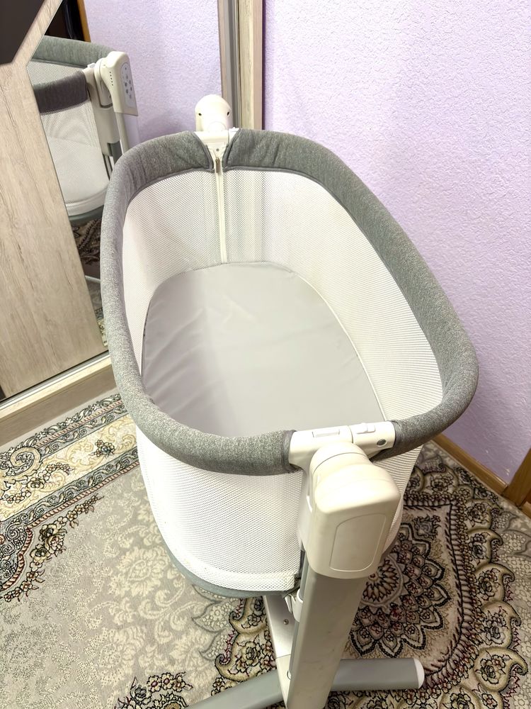 Bolalar belanchagi sotiladi