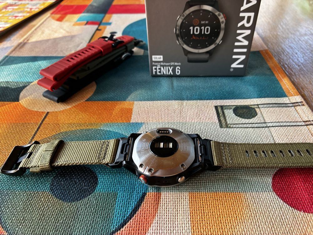 Часовник Garmin Fenix 6 solar