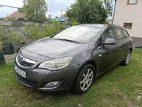 Vând Opel Astra J