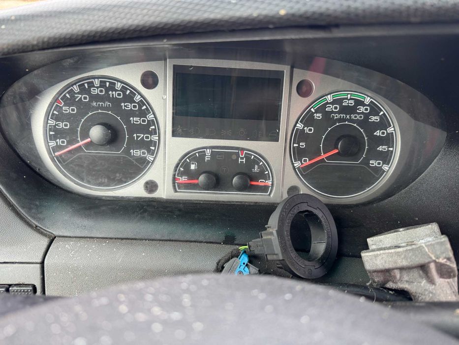 Dezmembrari Iveco Daily Euro 4 3.0 si 2.3 Punte dubla Microbuz