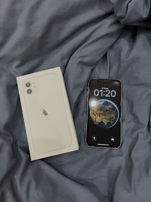 Apple iPhone 11, 128 GB в белом цвете.